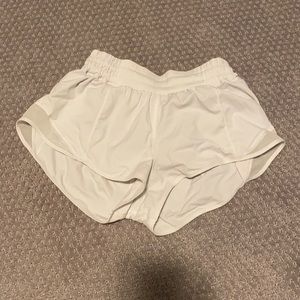 Lulu Lemon hotty hot shorts 2.5 inch